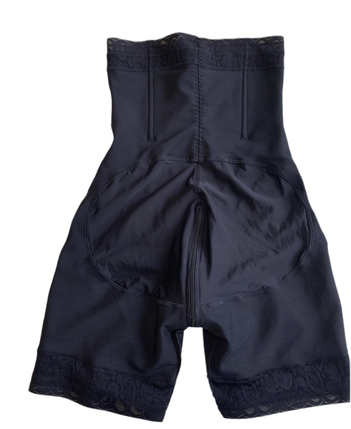 SEAMLESS BBL SHORTS